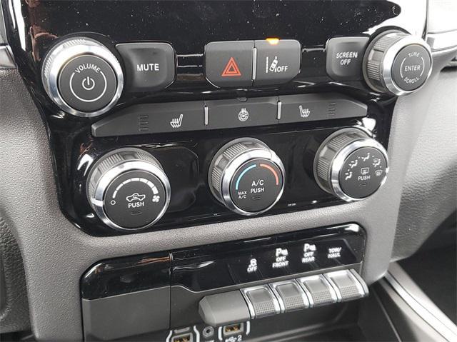 new 2025 Ram 1500 car, priced at $43,457