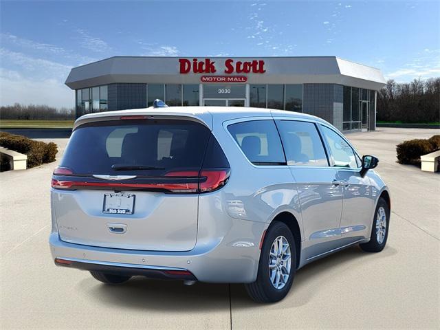 new 2026 Chrysler Pacifica car, priced at $40,339