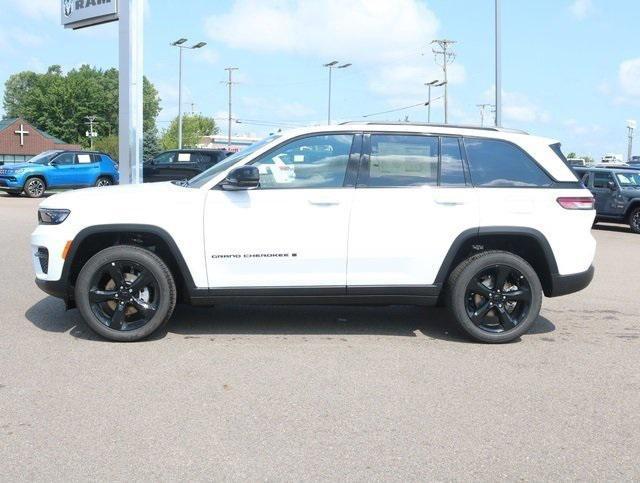new 2024 Jeep Grand Cherokee car, priced at $45,143