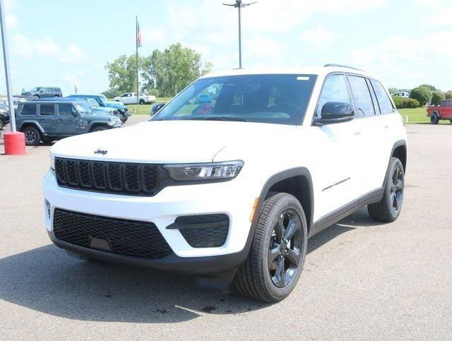 new 2024 Jeep Grand Cherokee car, priced at $45,143