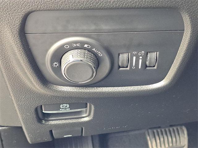 used 2023 Jeep Grand Cherokee car, priced at $32,598