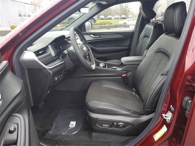 new 2025 Jeep Grand Cherokee car, priced at $41,373