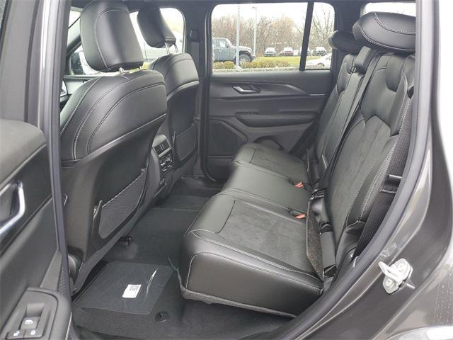 new 2025 Jeep Grand Cherokee car, priced at $42,224