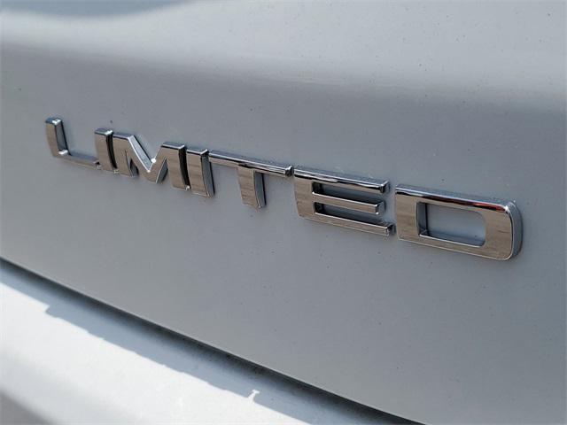 new 2025 Jeep Compass car, priced at $32,684