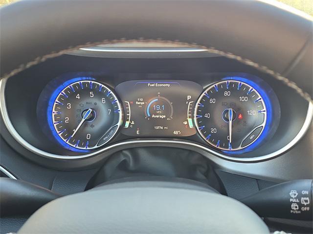 used 2025 Chrysler Pacifica car, priced at $34,888