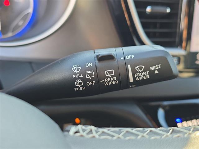used 2025 Chrysler Pacifica car, priced at $34,888
