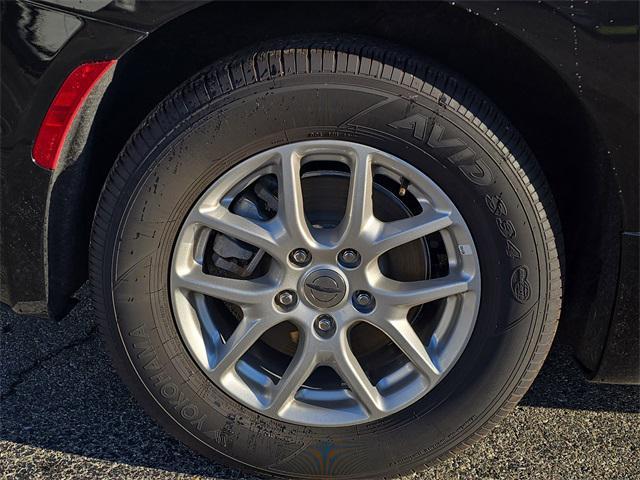 used 2025 Chrysler Pacifica car, priced at $34,888