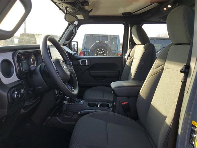 new 2026 Jeep Wrangler car, priced at $41,661