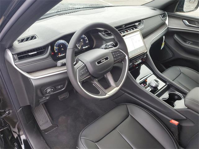 new 2025 Jeep Grand Cherokee car, priced at $47,808