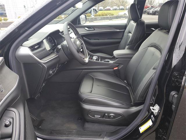 new 2025 Jeep Grand Cherokee car, priced at $47,808