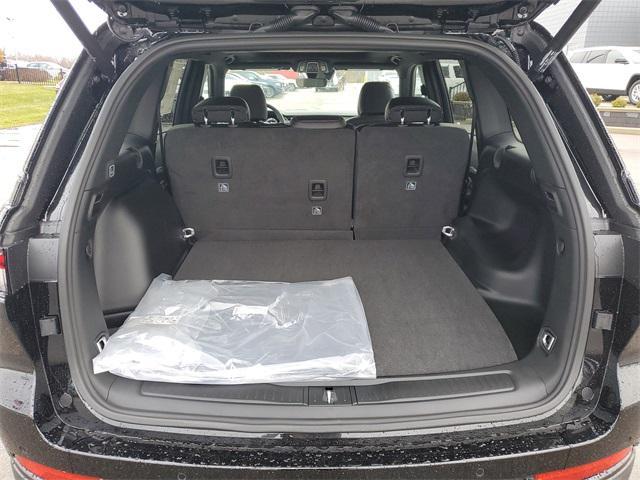 new 2025 Jeep Grand Cherokee car, priced at $47,808