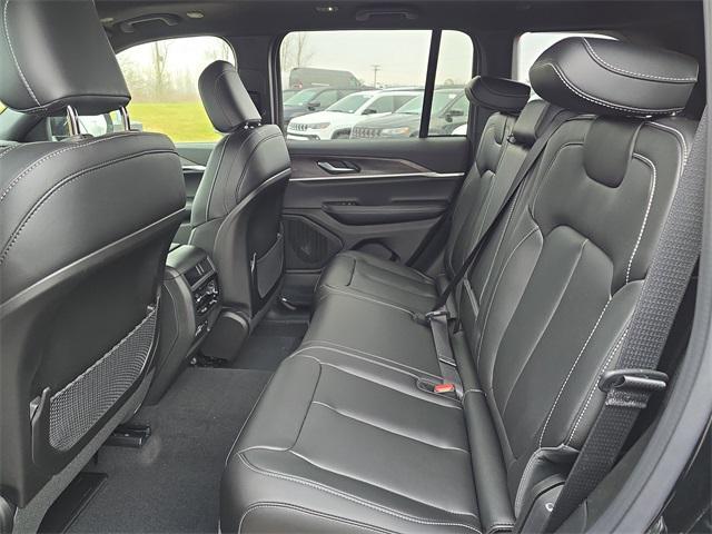 new 2025 Jeep Grand Cherokee car, priced at $48,659