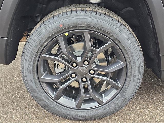 new 2025 Jeep Grand Cherokee car, priced at $48,659