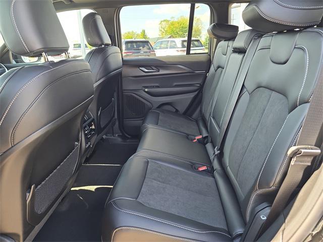 new 2025 Jeep Grand Cherokee car, priced at $42,779