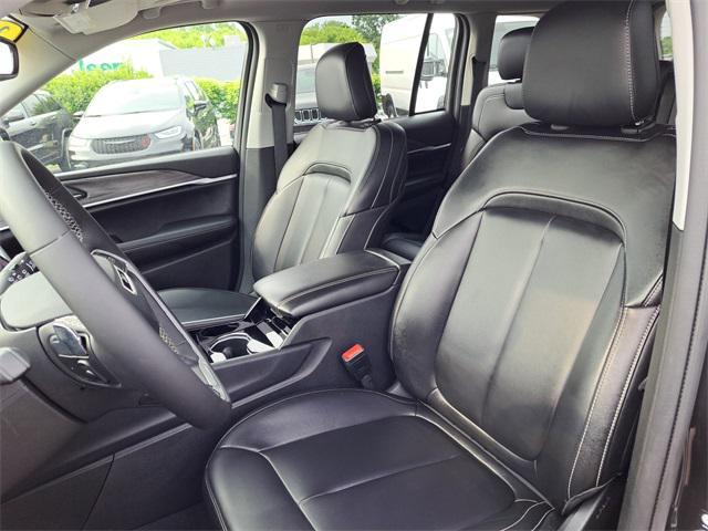 used 2023 Jeep Grand Cherokee car, priced at $33,699
