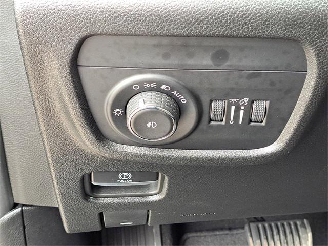 used 2023 Jeep Grand Cherokee car, priced at $33,699