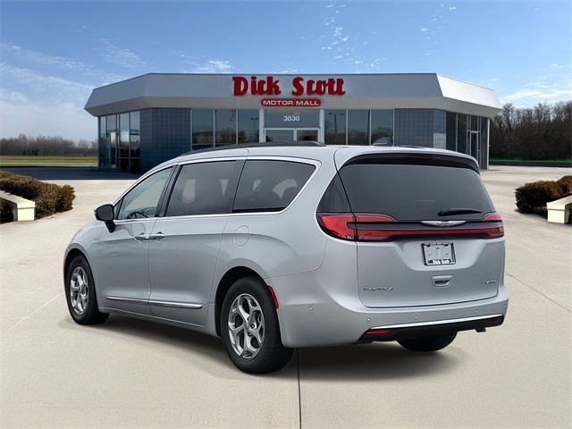 used 2023 Chrysler Pacifica car, priced at $33,777