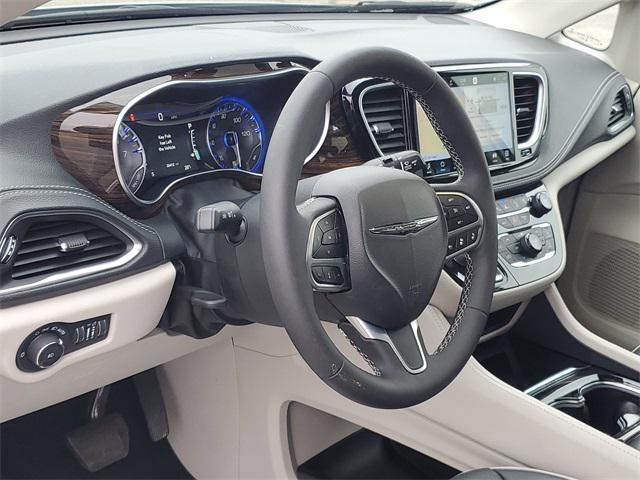 used 2023 Chrysler Pacifica car, priced at $33,777
