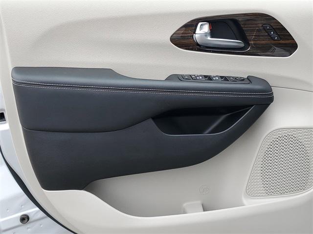 used 2023 Chrysler Pacifica car, priced at $33,777