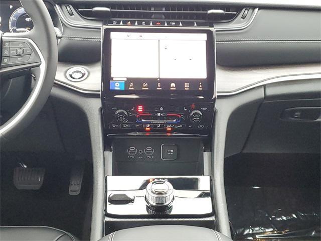 new 2025 Jeep Grand Cherokee L car, priced at $48,651