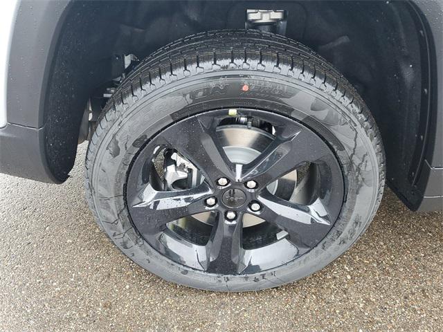 new 2025 Jeep Grand Cherokee L car, priced at $48,651