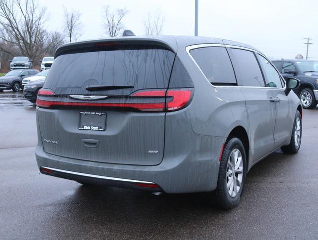 new 2025 Chrysler Pacifica car, priced at $42,602