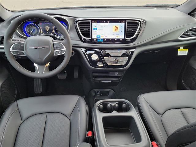 new 2026 Chrysler Pacifica car, priced at $39,915