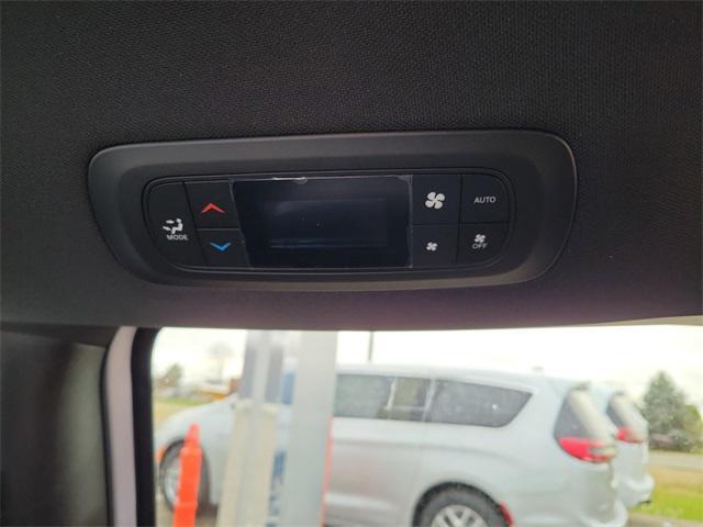 new 2026 Chrysler Pacifica car, priced at $39,915