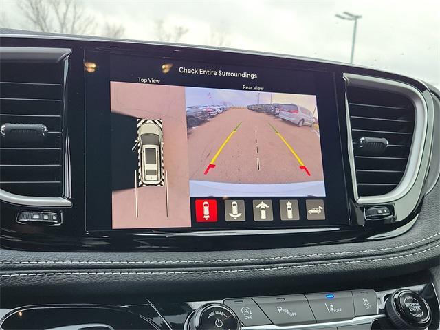 new 2026 Chrysler Pacifica car, priced at $39,915