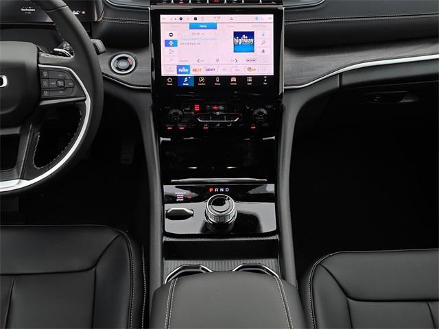 new 2025 Jeep Grand Cherokee car, priced at $47,808