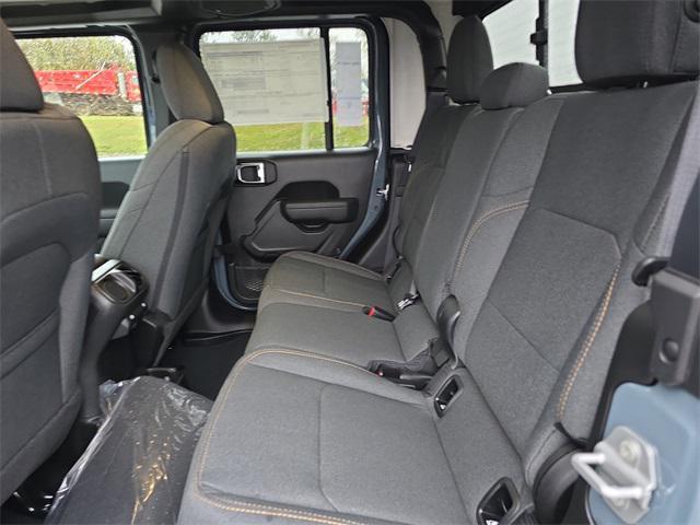 new 2025 Jeep Gladiator car, priced at $47,128