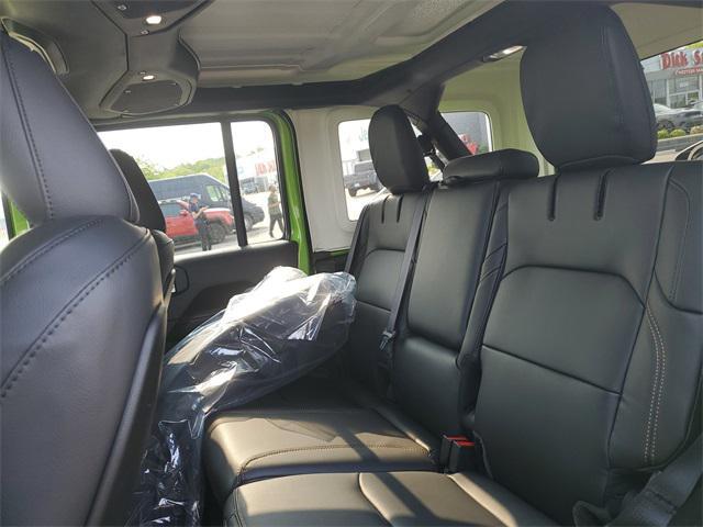 new 2025 Jeep Wrangler 4xe car