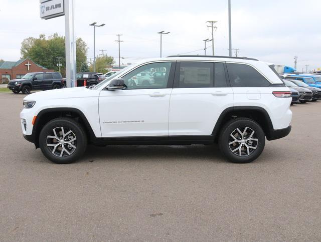 new 2025 Jeep Grand Cherokee car, priced at $44,557