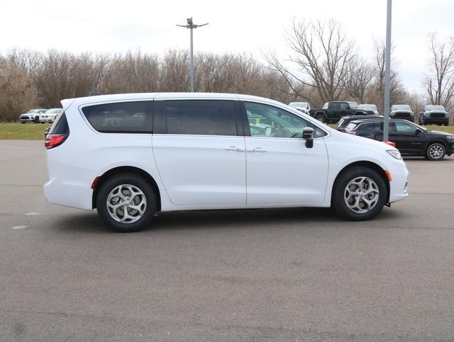 new 2024 Chrysler Pacifica car, priced at $49,611