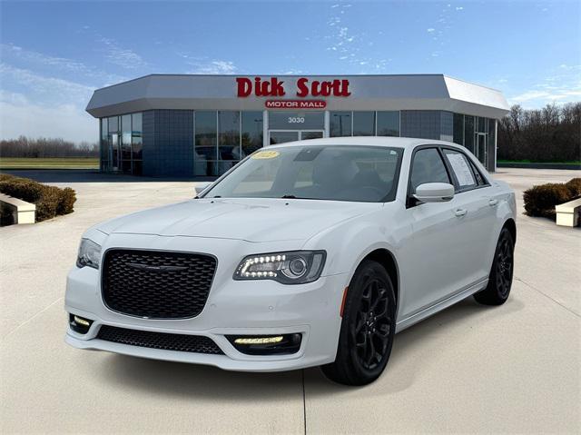used 2022 Chrysler 300 car, priced at $26,988