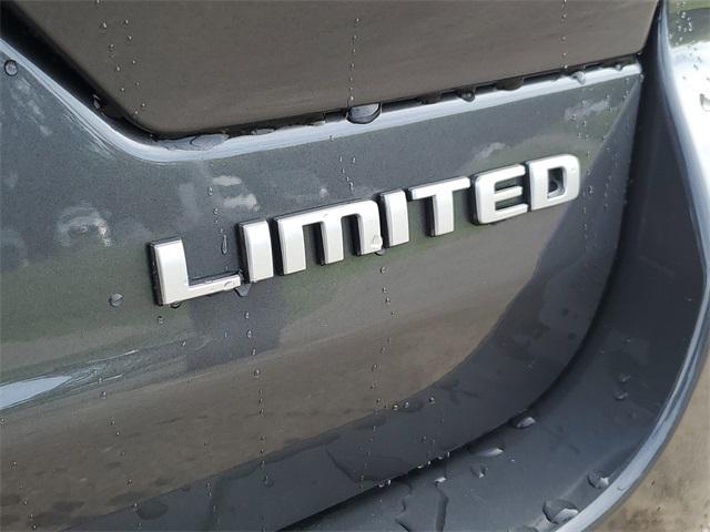 new 2025 Jeep Grand Cherokee car, priced at $43,206