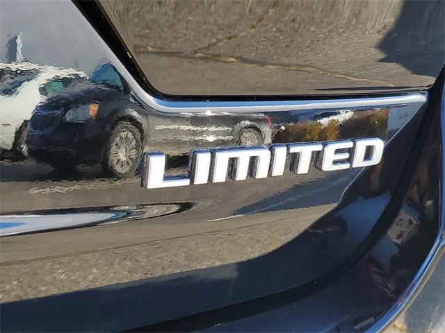 used 2024 Jeep Grand Cherokee car, priced at $38,972