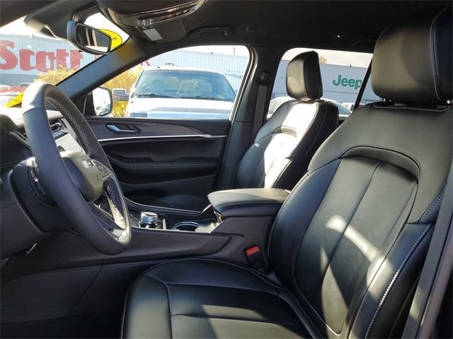 used 2024 Jeep Grand Cherokee car, priced at $38,972