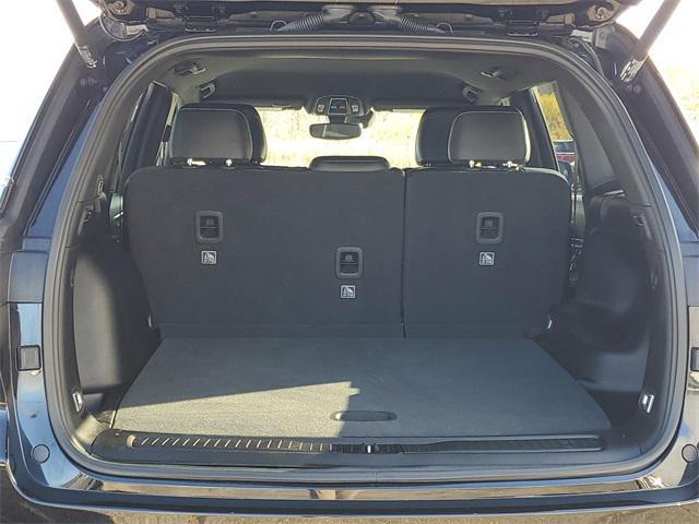 used 2024 Jeep Grand Cherokee car, priced at $38,972