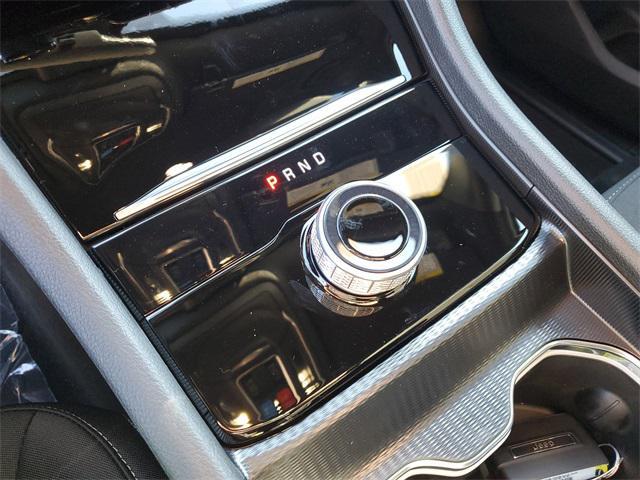 new 2025 Jeep Grand Cherokee car, priced at $39,186