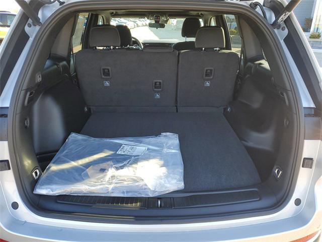 new 2025 Jeep Grand Cherokee car, priced at $39,186