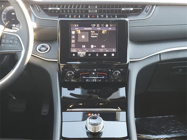 new 2025 Jeep Grand Cherokee car, priced at $39,186