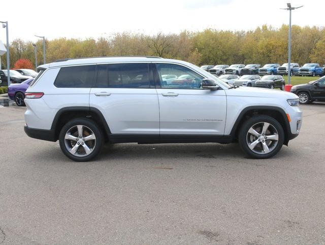 used 2021 Jeep Grand Cherokee L car, priced at $33,199