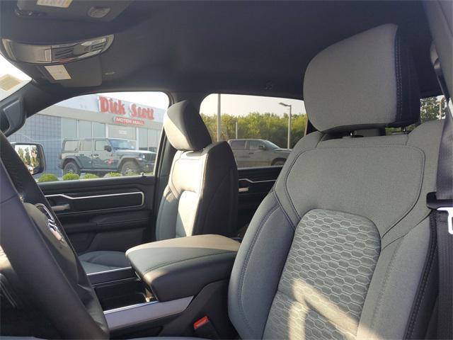 new 2025 Ram 1500 car, priced at $52,415