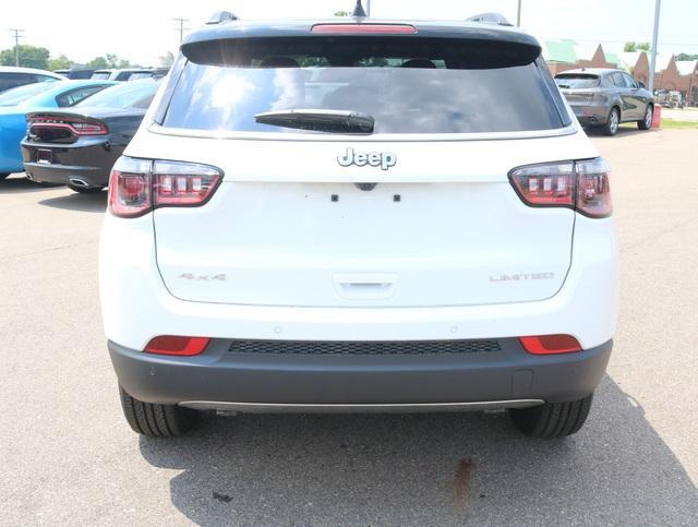 new 2024 Jeep Compass car, priced at $29,991