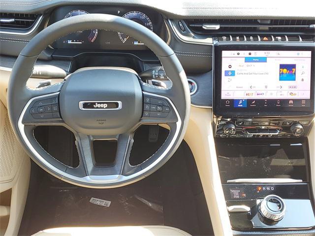 new 2025 Jeep Grand Cherokee car, priced at $43,355