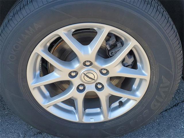 used 2024 Chrysler Pacifica car, priced at $31,991
