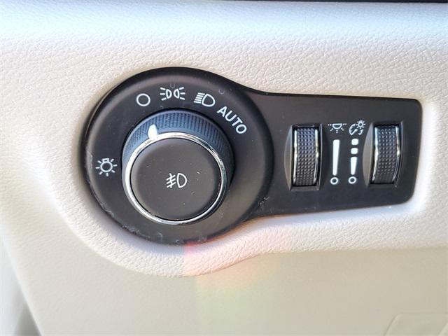 used 2024 Chrysler Pacifica car, priced at $31,991