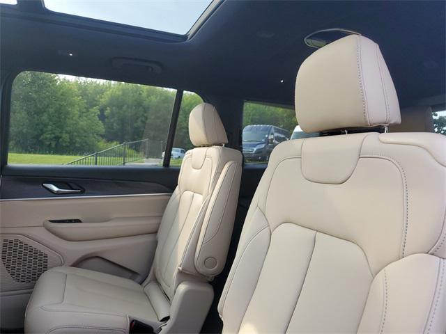 new 2025 Jeep Grand Cherokee L car, priced at $46,544