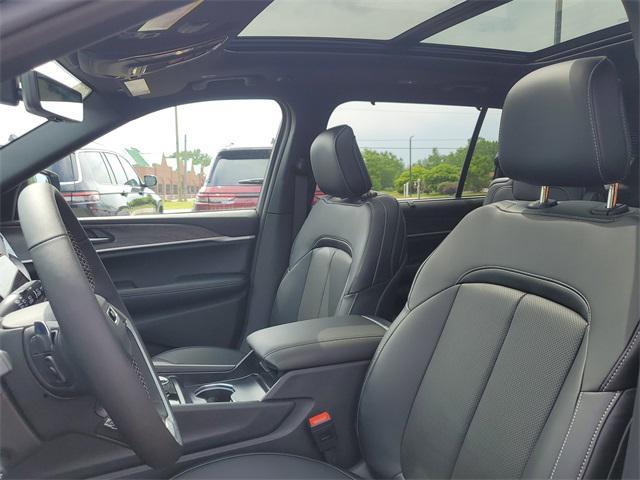 new 2025 Jeep Grand Cherokee L car, priced at $53,534